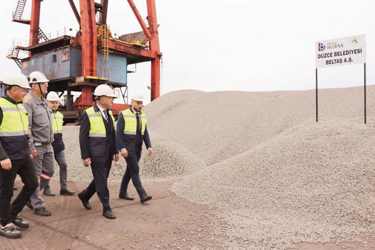 99 depreminden sonra %75 yenilenen Düzce’nin başkanı Özlü: Halkımız geceleri rahat uyuyor