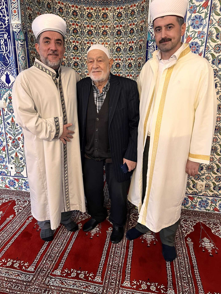 Kimliğimize, kültürümüze sahip çıkalım