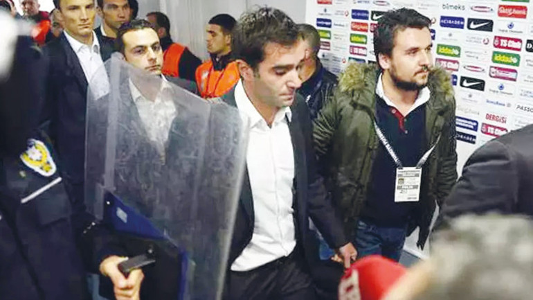 Futbolun kara gecesi göz göre göre geldi