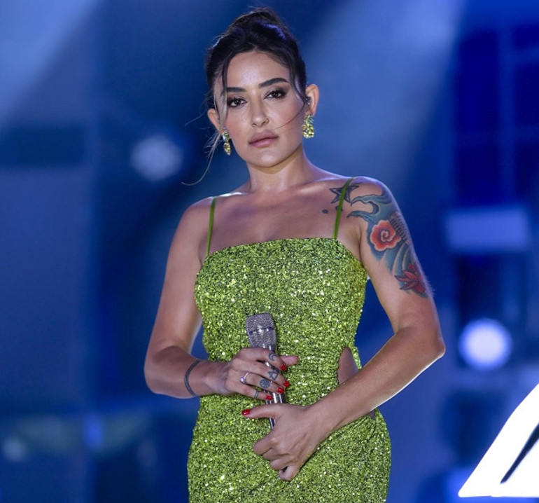 Haluk Levent Gazze için sahnede