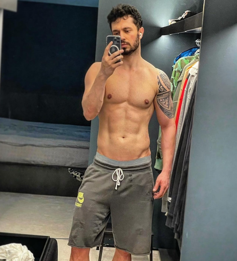 Babam 5 yaşındayken beni bıçakla kovaladı