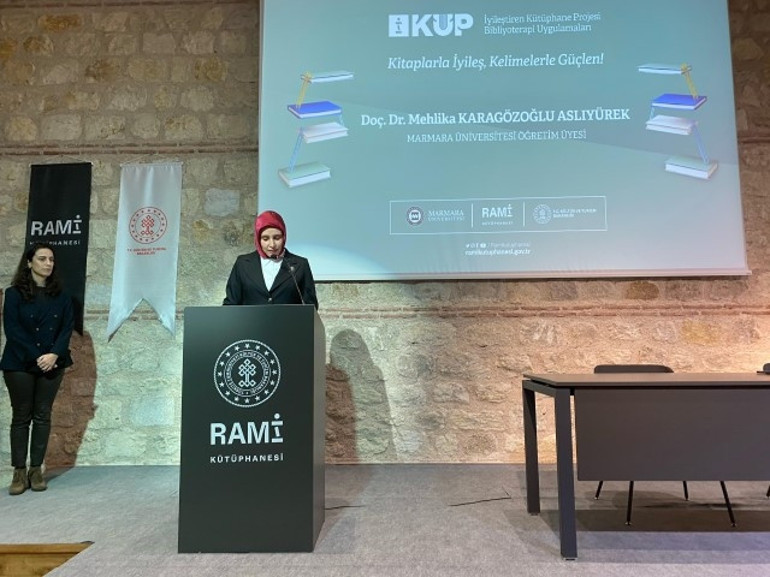 İyileştiren Kütüphanenin tanıtımı yapıldı... Bibliyoterapi eğitimleri gerçekleşiyor