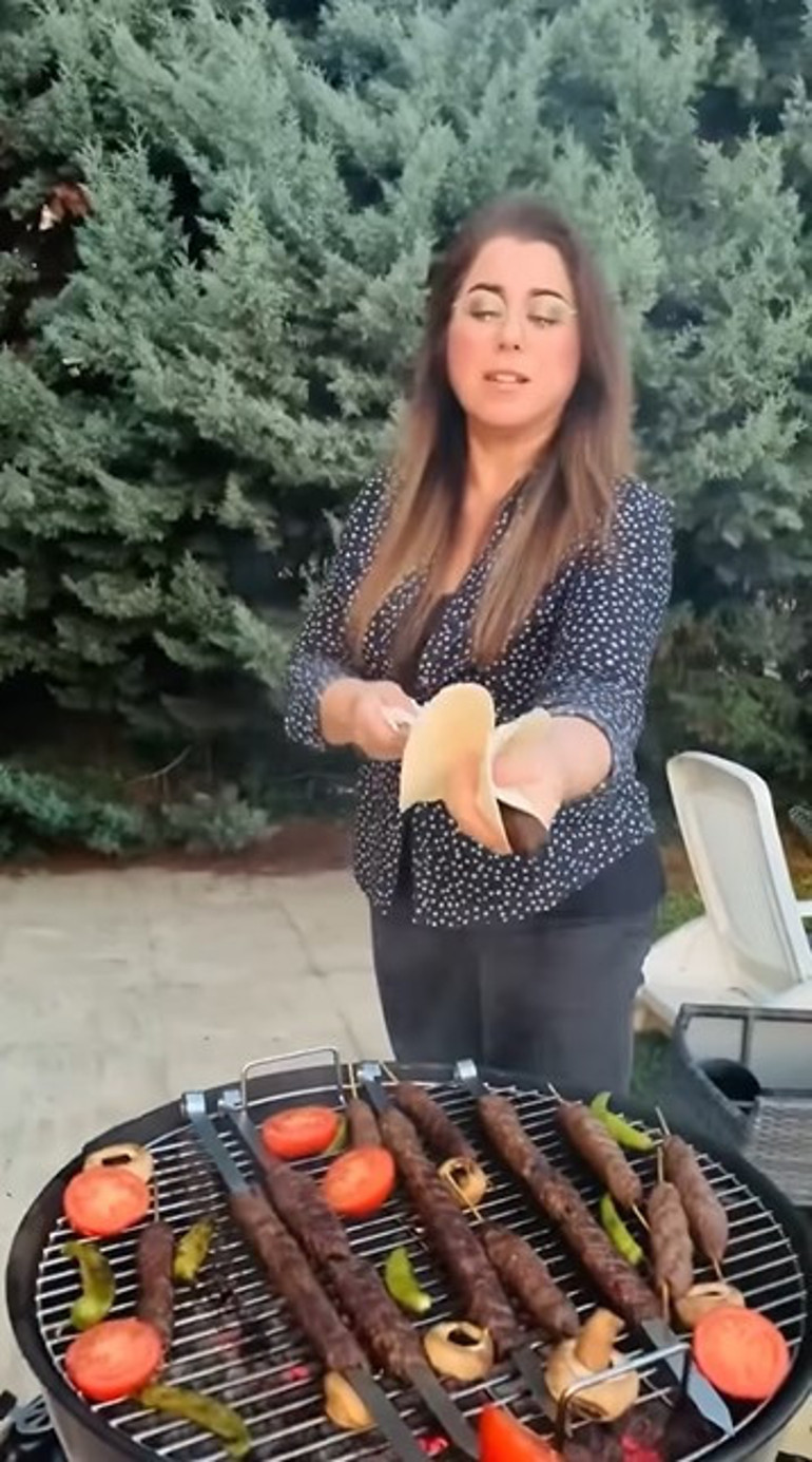 Semt pazarında ünlü var