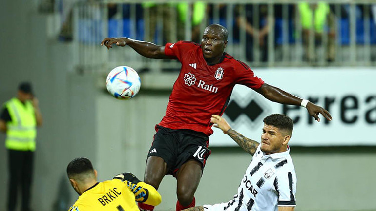 Beşiktaş, kadro dışı bırakılan 5 futbolcu için iki karar birden Hasan Arattan ünlü menajere tam yetki...