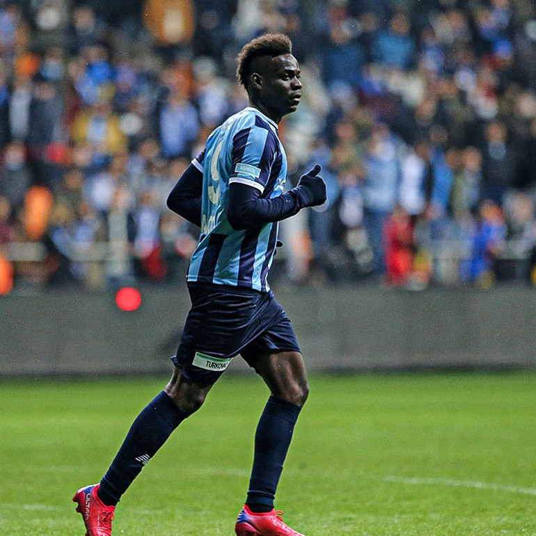 Adana Demirspor Başkanı Murat Sancaktan çarpıcı itiraflar Mario Balotellinin transferi, Yusuf Sarıya gelen teklifler, Onyekurunun gönderilişi ve Vincent Aboubakar gerçeği...