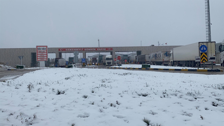 Edirnenin yüksekleri beyaza büründü