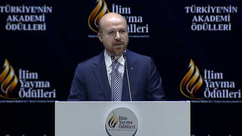 İlim Yayma Vakfı 50. Yıl Özel Ödülü Aziz Sancar’a verildi