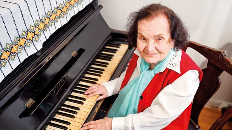 Ünlü sesleri yetiştiren hocaların hocası Süheyla Altmışdört: Krallık bir İngiltere’de bir de musikide vardır