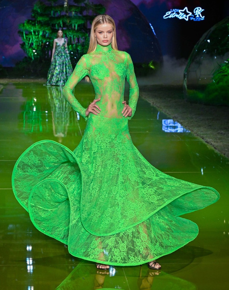 Dünyaca ünlü modellerden Cumhuriyet kutlaması