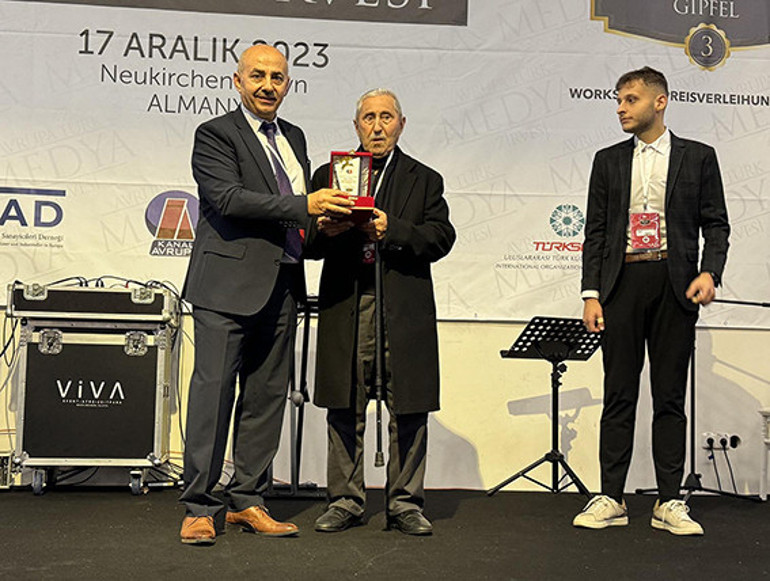 Türkçe medyanın sorunları konuşuldu