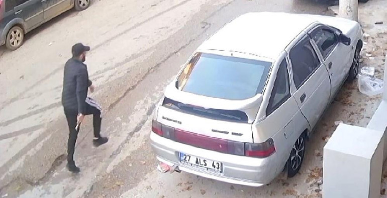 20 lira için iş yerini basıp dehşet saçtılar