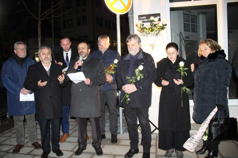 Schwandorf kurbanları anıldı: ‘35 yıllık acımız aynı şekilde devam ediyor’
