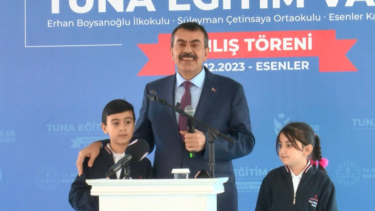 Bakan Tekin: Bize destek olan belediyelerimize teşekkür ediyorum