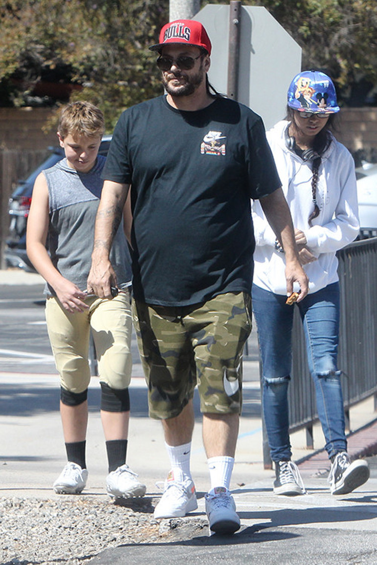 Her şeyi var ama evlatlarına olan hasreti hiç dinmedi... ‘Çocuklarımı gizlice görüp onlara sarılırdım