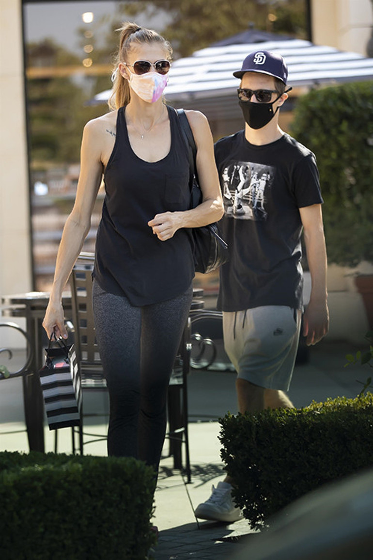 Her şeyi var ama evlatlarına olan hasreti hiç dinmedi... ‘Çocuklarımı gizlice görüp onlara sarılırdım