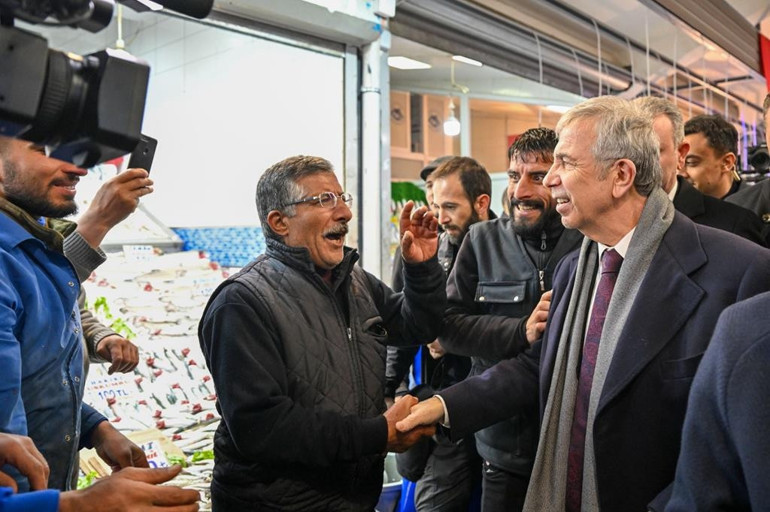 Yenilenen tarihi Ulus Hali açıldı