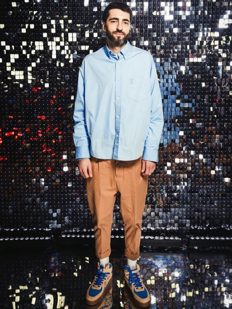 18 yaş altı da davetli