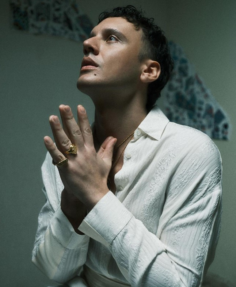 18 yaş altı da davetli