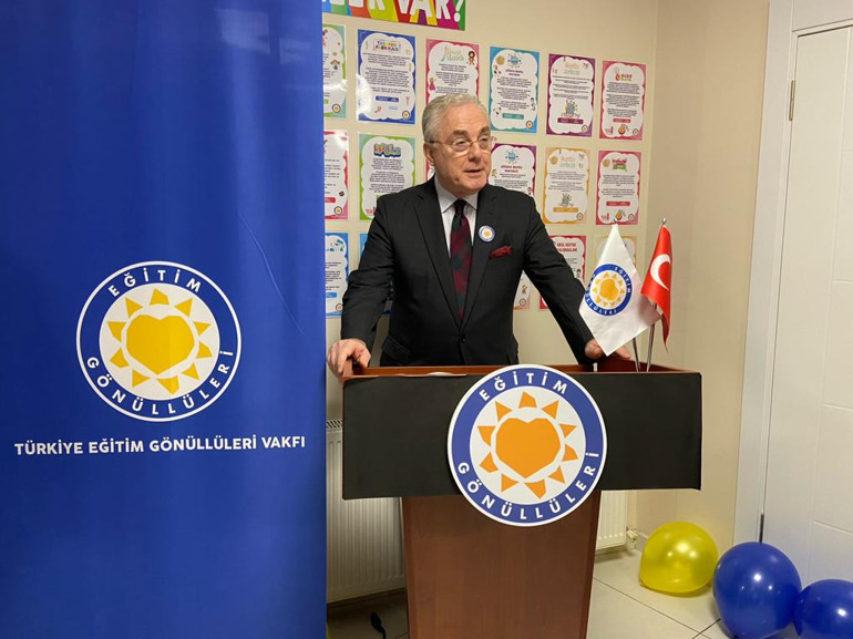 1 yılda 18 eğitim durağı