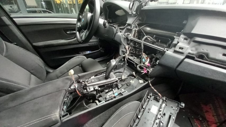 Esenyurttaki otele gelen müşteriye büyük şok Kiralık aracı valeye verdi, uyandığında bu manzarayla karşılaştı