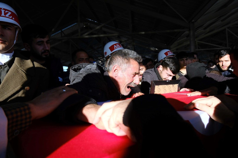 Türkiye, Pençe-Kilit Harekatı şehitlerini uğurladı... Kahramanlara en acı veda