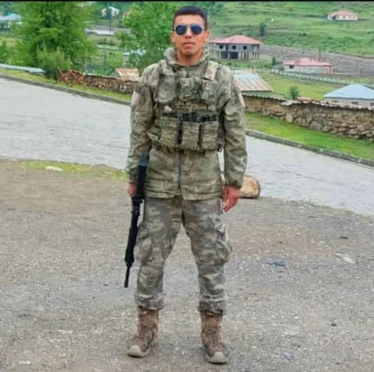 Türkiye, Pençe-Kilit Harekatı şehitlerini uğurladı... Kahramanlara en acı veda