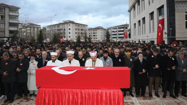 Türkiye, Pençe-Kilit Harekatı şehitlerini uğurladı... Kahramanlara en acı veda