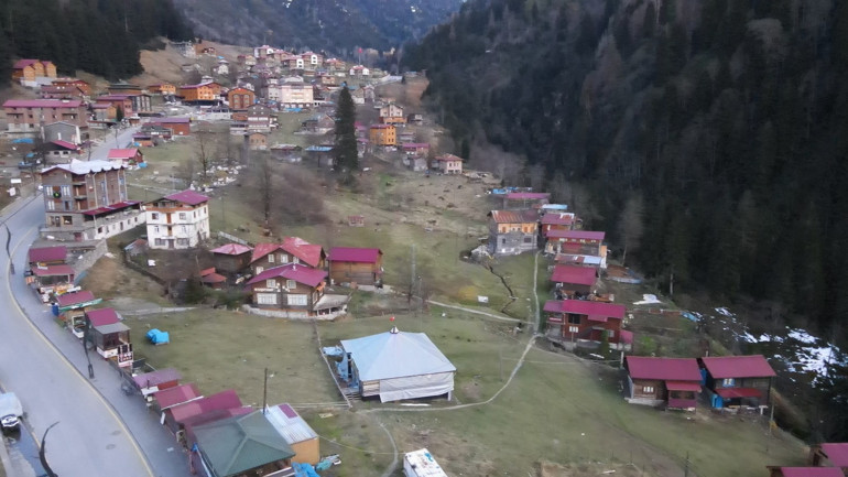 Rize Ayderde jeotermal keşif... Eve götürüp, ilaç olarak kullanacağım