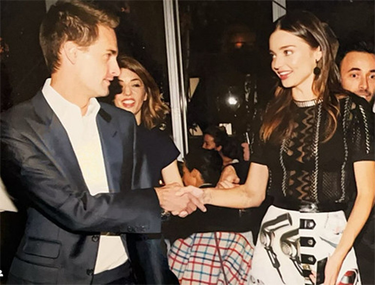 İkna edilmesi epey zaman almıştı... Şimdi karnı burnunda günleri sayıyor