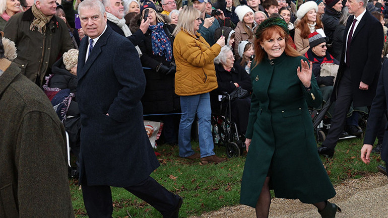 Meghan’dan önce istenmeyen gelin oydu… Skandal düşes 32 yıl sonra kraliyet ailesine geri döndü