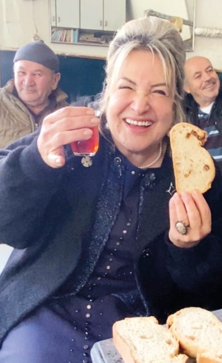 Kahvehane ve kıraathane geleneği