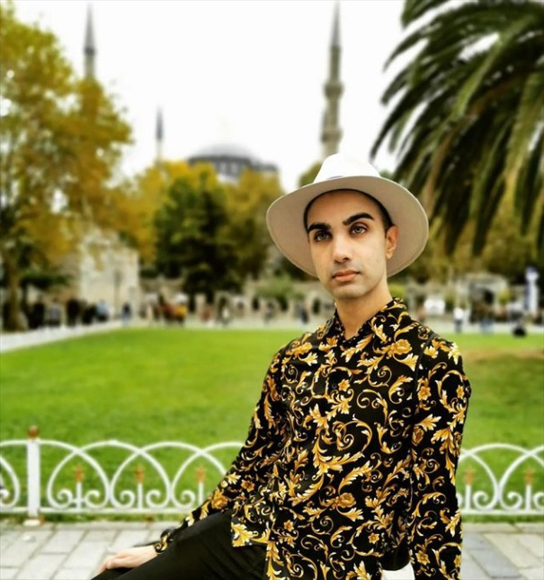 Covid’i bilen medyum anlattı… 2024’te ünlülerin başına ne gelecek Kraliyet ailesini bekleyen skandal ve Meghan Markle’ın büyük kalp ağrısı…