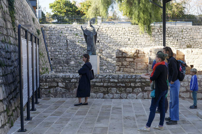 ‘Noel Baba’ için Demre’ye gittiler