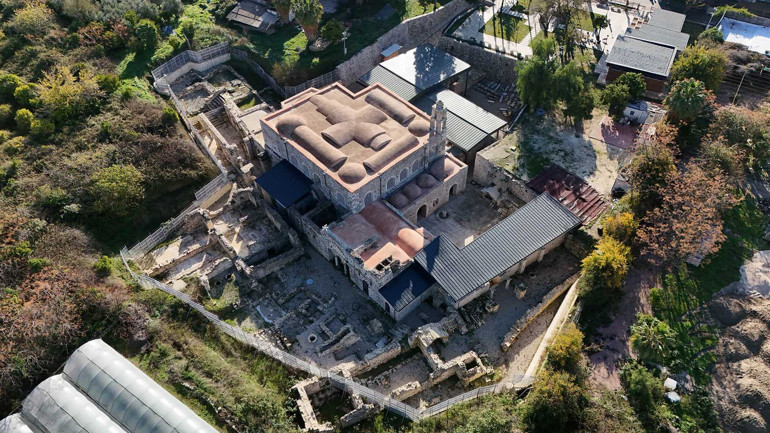 ‘Noel Baba’ için Demre’ye gittiler