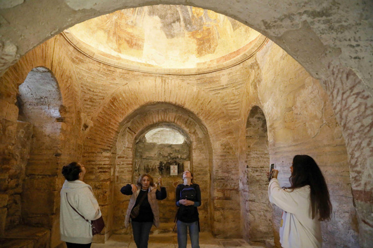 ‘Noel Baba’ için Demre’ye gittiler