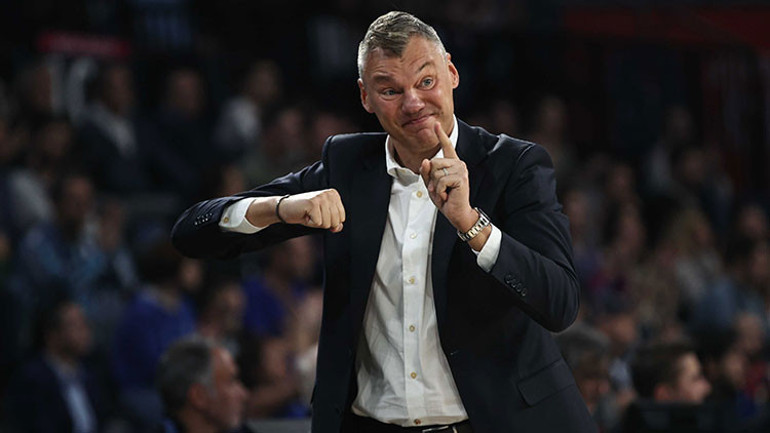 Sarunas Jasikevicius, merak edilen her şeyi anlattı Barcelonada işler çok çirkinleşti | Fenerbahçe gibi fırsatları kaçırmamak lazım