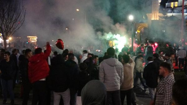 Türkiye yeni yıla coşkuyla girdi