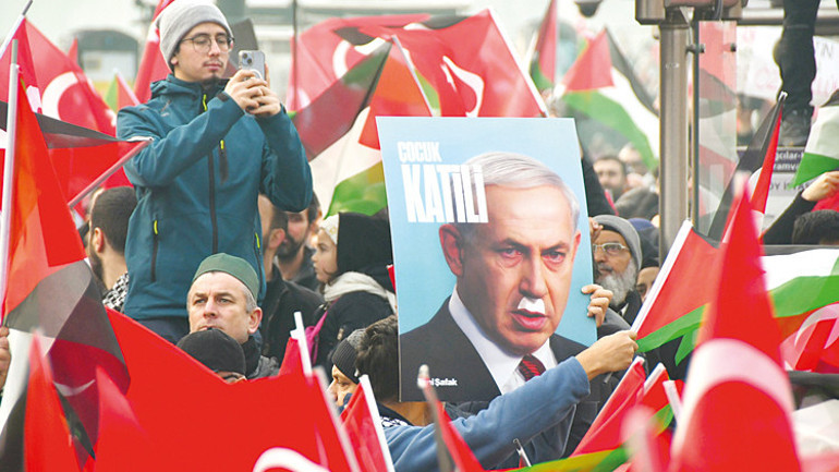 Şehitler ve Filistin için tek yürek