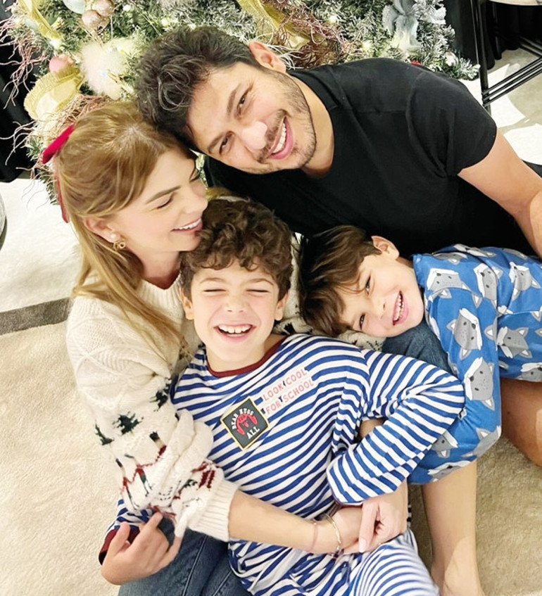 Yeni yılı aileleriyle kutladılar