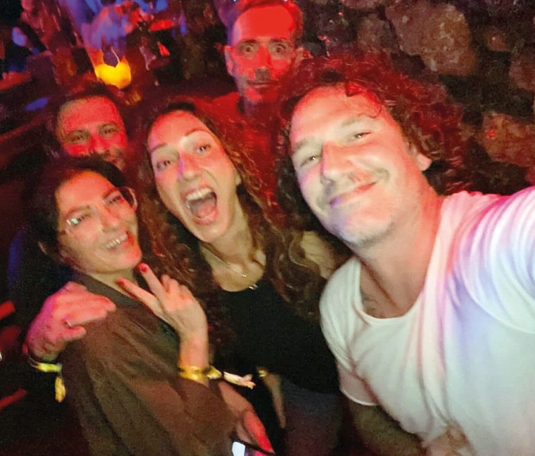 Yeni yılı aileleriyle kutladılar