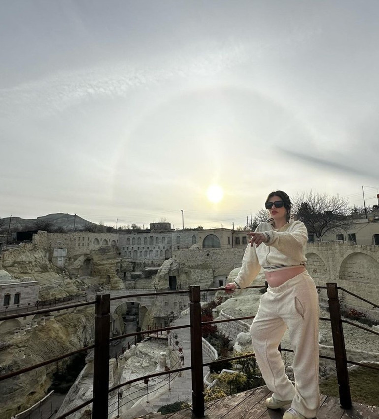 İtalyada evlenmişlerdi...Kaan Yıldırım bebeğinin cinsiyetini paylaştı