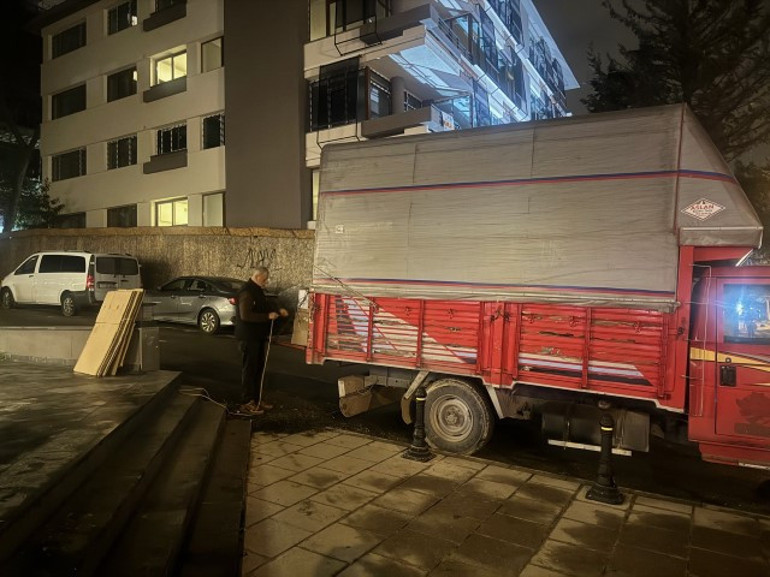 Sosyal medya fenomeni Ece Ronayın güzellik merkezine haciz