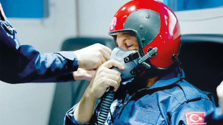 Uzaya yolculukta geri sayım: Türk astronot karantinada