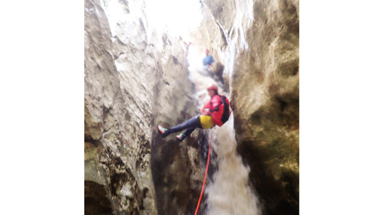 Tuzla’da karlı, buzlu bir deneyim