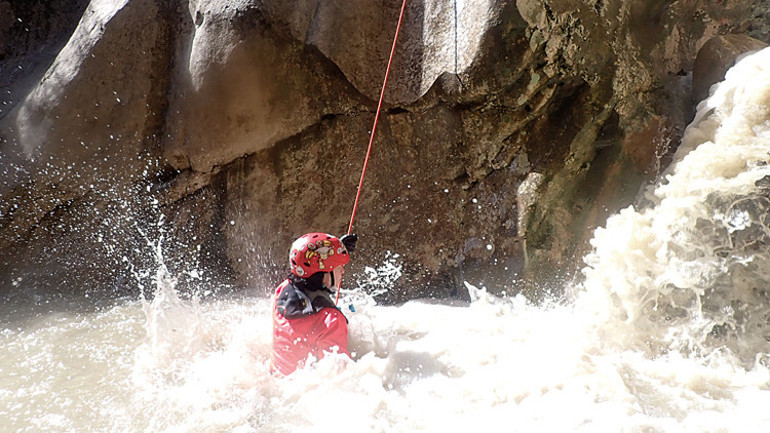 Tuzla’da karlı, buzlu bir deneyim