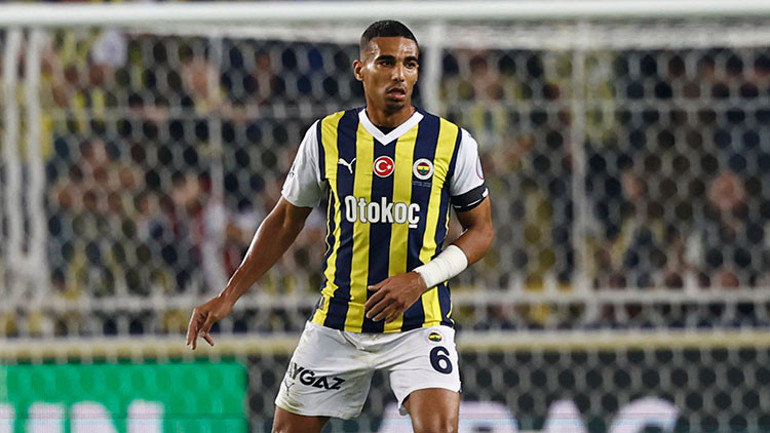 Fenerbahçede İstanbulspor maçı öncesi eksik çok İşte İsmail Kartalın ilk 11 tercihi...