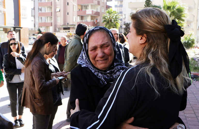 Başka binamda hasar yok demişti... 96 kişinin can verdiği apartmanın müteahhidinin başka binası da ağır hasarlı çıktı