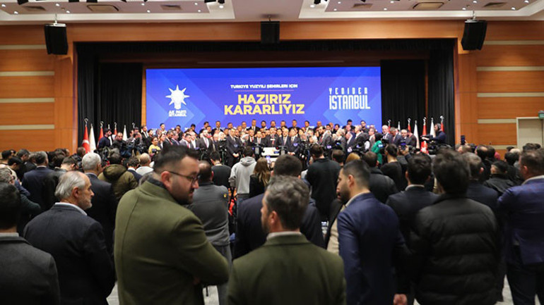 AK Parti adayı Murat Kurum: İstanbulda değişim zamanı geldi... Tek riskli yapı kalmayana dek çalışacağız