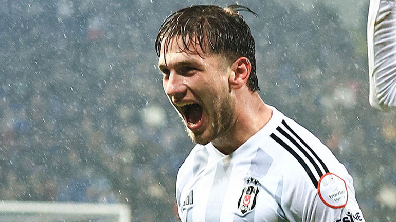Beşiktaşın 4-0lık Rizespor galibiyeti sonrası bir tek Semih Kılıçsoy konuşuldu: Agüero böyle değildi