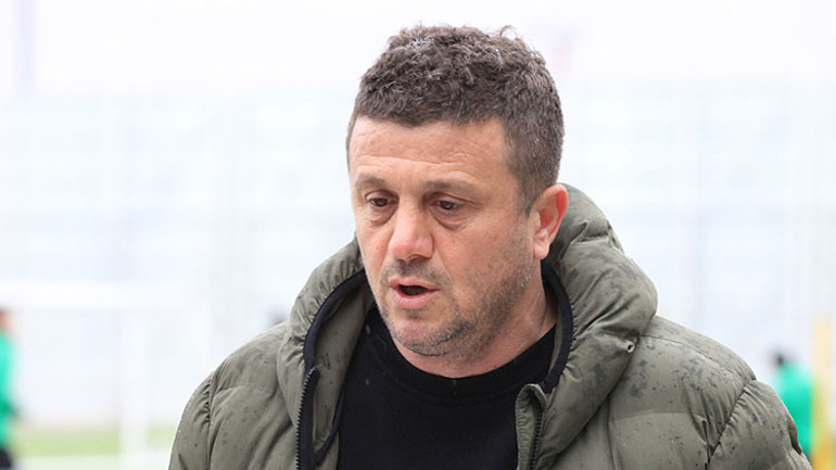 Fenerbahçeye 7-1 mağlup olan Konyasporda Hakan Keleş ile yollar ayrıldı Kulüpten açıklama geldi...